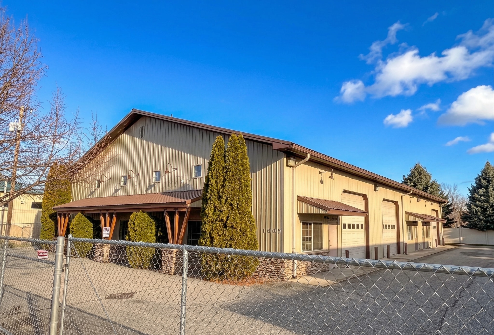 1605 E Lyons Ave, Spokane, WA for sale Primary Photo- Image 1 of 9