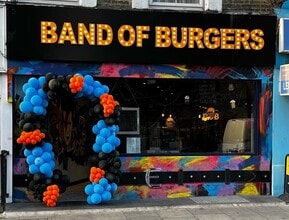 98-98A Lillie Rd, Londres à louer Photo intérieure- Image 1 de 7