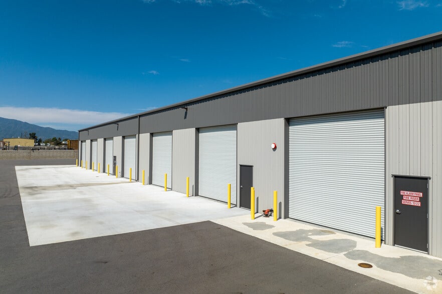15122 Ceres Ave, Fontana, CA for lease - Building Photo - Image 3 of 16