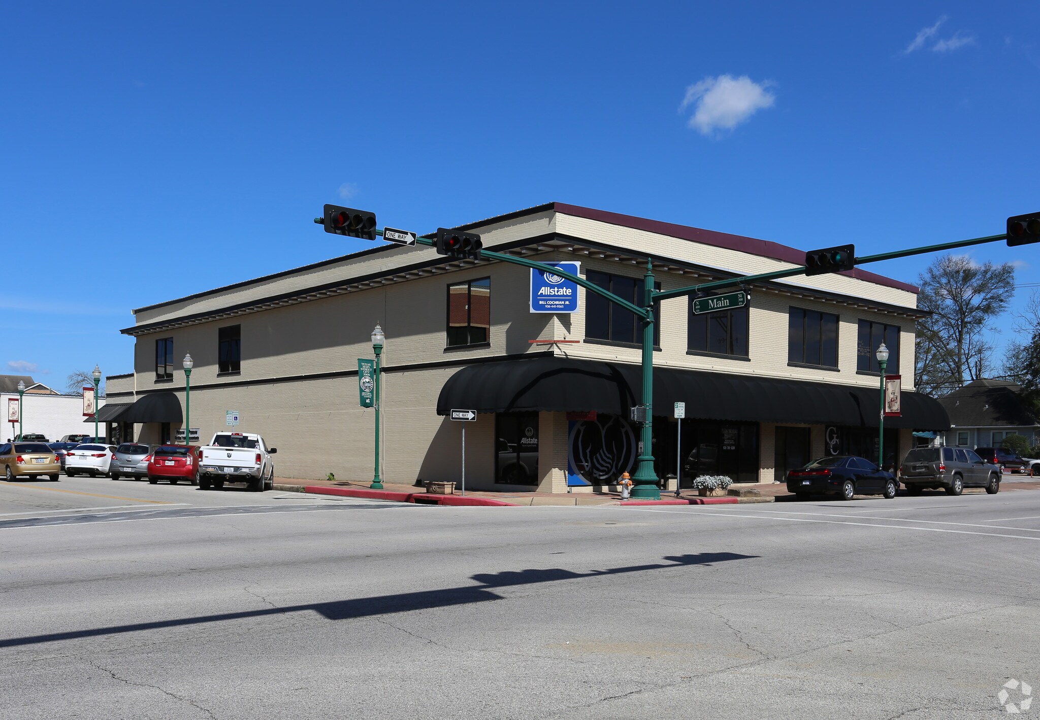 122 Davis St, Conroe, TX for sale Primary Photo- Image 1 of 6