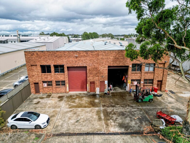 6 Forge St, Blacktown à louer - Photo du bâtiment - Image 2 de 3