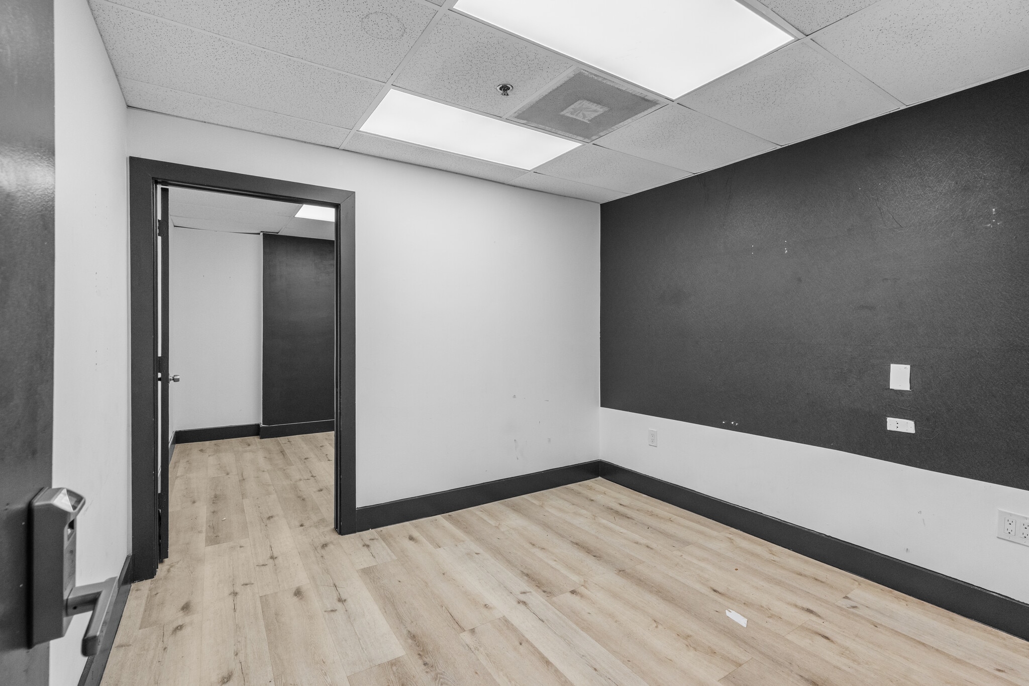 4200 NW 16th St, Lauderhill, FL for lease Interior Photo- Image 1 of 1