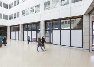 394-398 Midsummer Blvd, Milton Keynes for lease Building Photo- Image 1 of 2