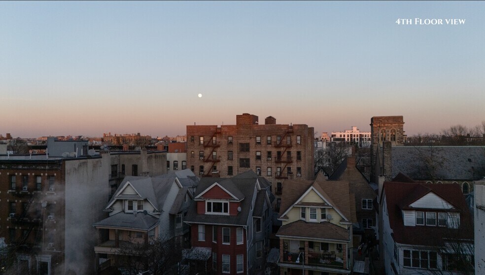 588 E 22nd St, Brooklyn, NY à vendre - Photo du bâtiment - Image 3 de 5