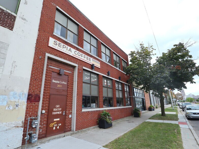 2831 E Grand Blvd, Detroit, MI à vendre - Photo du bâtiment - Image 2 de 41