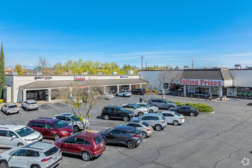 212 Harding Blvd, Roseville, CA for lease - Primary Photo - Image 2 of 7