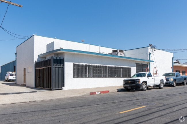 Plus de détails pour 651 Arroyo Ave, San Fernando, CA - Industriel à louer