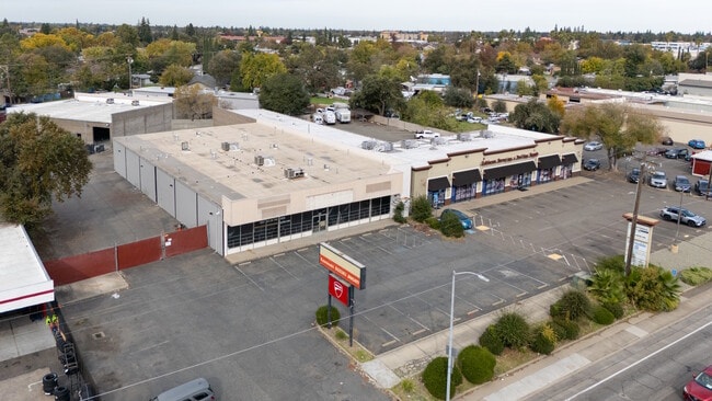Plus de détails pour 4727 Auburn Blvd, Sacramento, CA - Commerce de détail à vendre