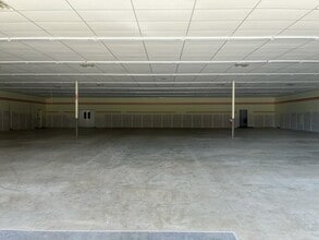 175 US Highway 96 N, Pineland, TX for lease Interior Photo- Image 1 of 1
