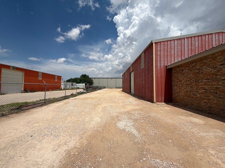 4921 S County Road 1303, Odessa, TX for lease - Building Photo - Image 3 of 11