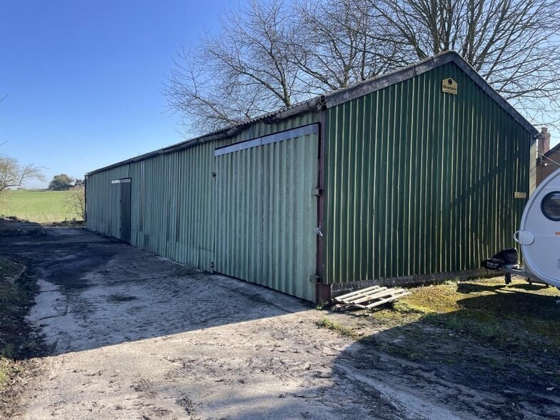 Basingstoke Rd, Tadley for lease - Building Photo - Image 2 of 2