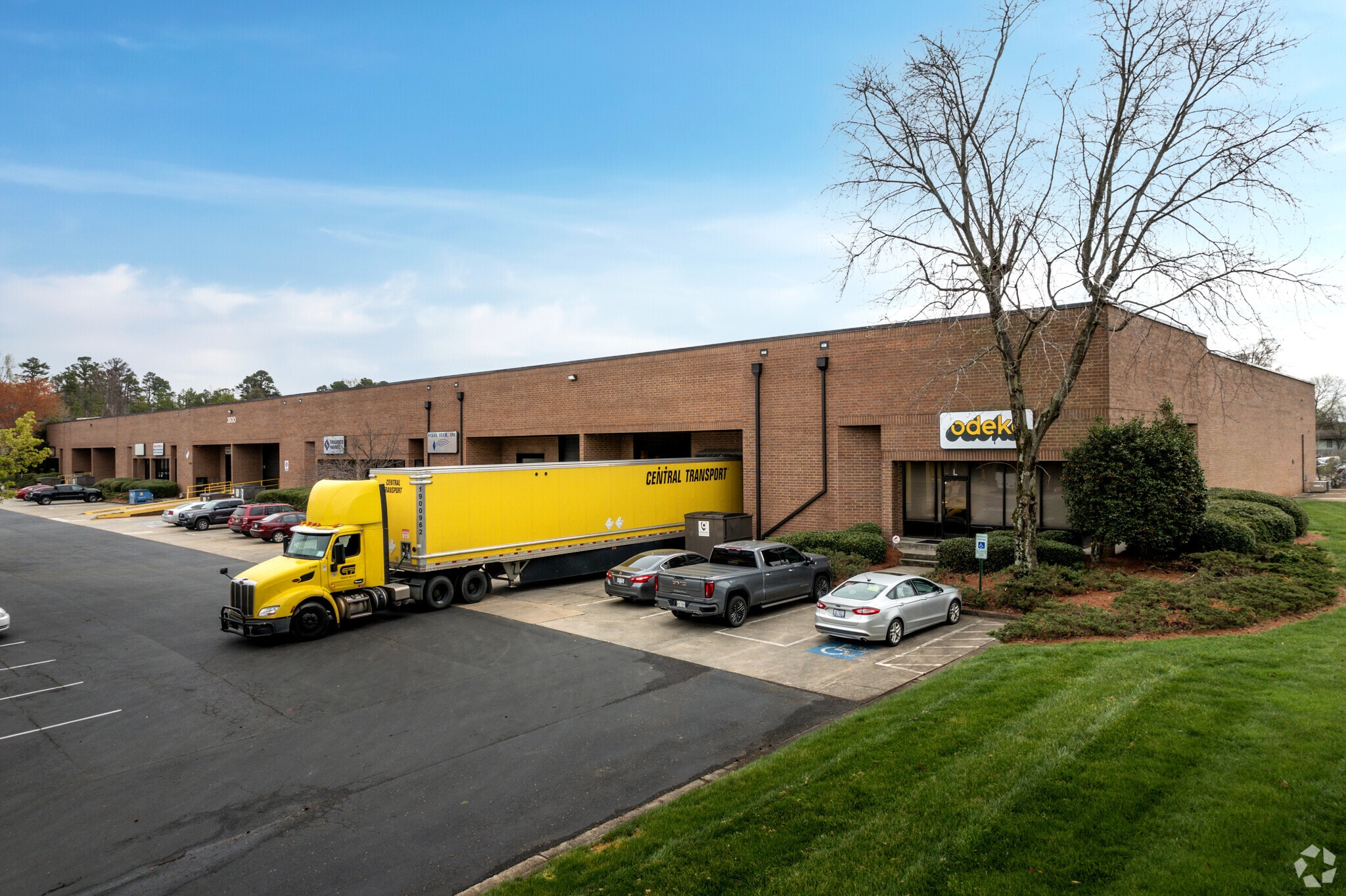3800 Woodpark Blvd, Charlotte, NC for lease Primary Photo- Image 1 of 4