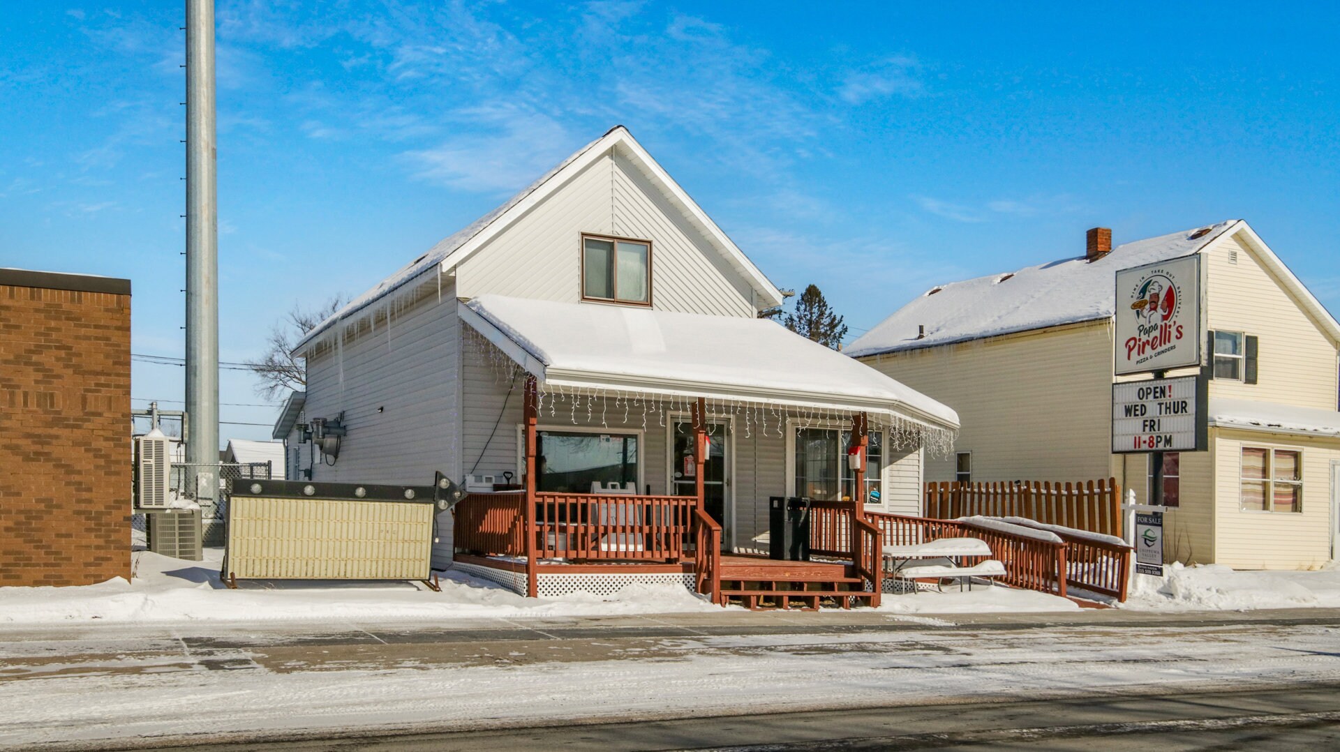 613 E La Salle Ave, Barron, WI for sale Primary Photo- Image 1 of 39