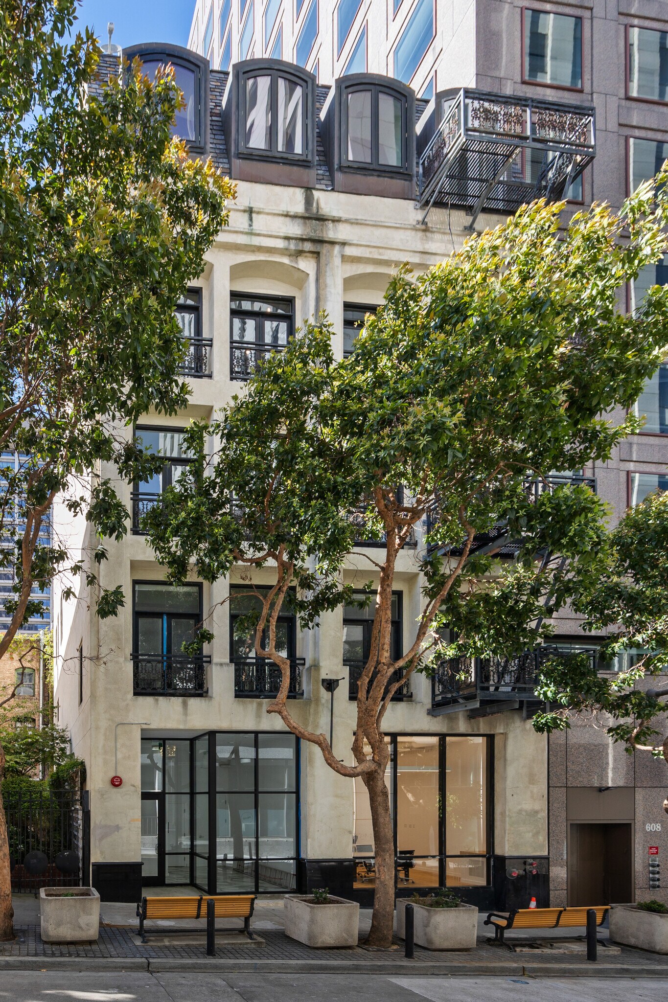 632 Commercial St, San Francisco, CA à louer Photo du bâtiment- Image 1 de 7