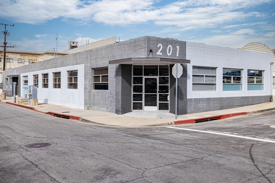 201 Arena St, El Segundo, CA à louer - Photo principale - Image 1 de 16