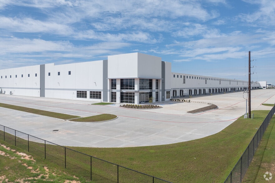 30815 Kingsland Blvd, Brookshire, TX for lease - Building Photo - Image 3 of 5