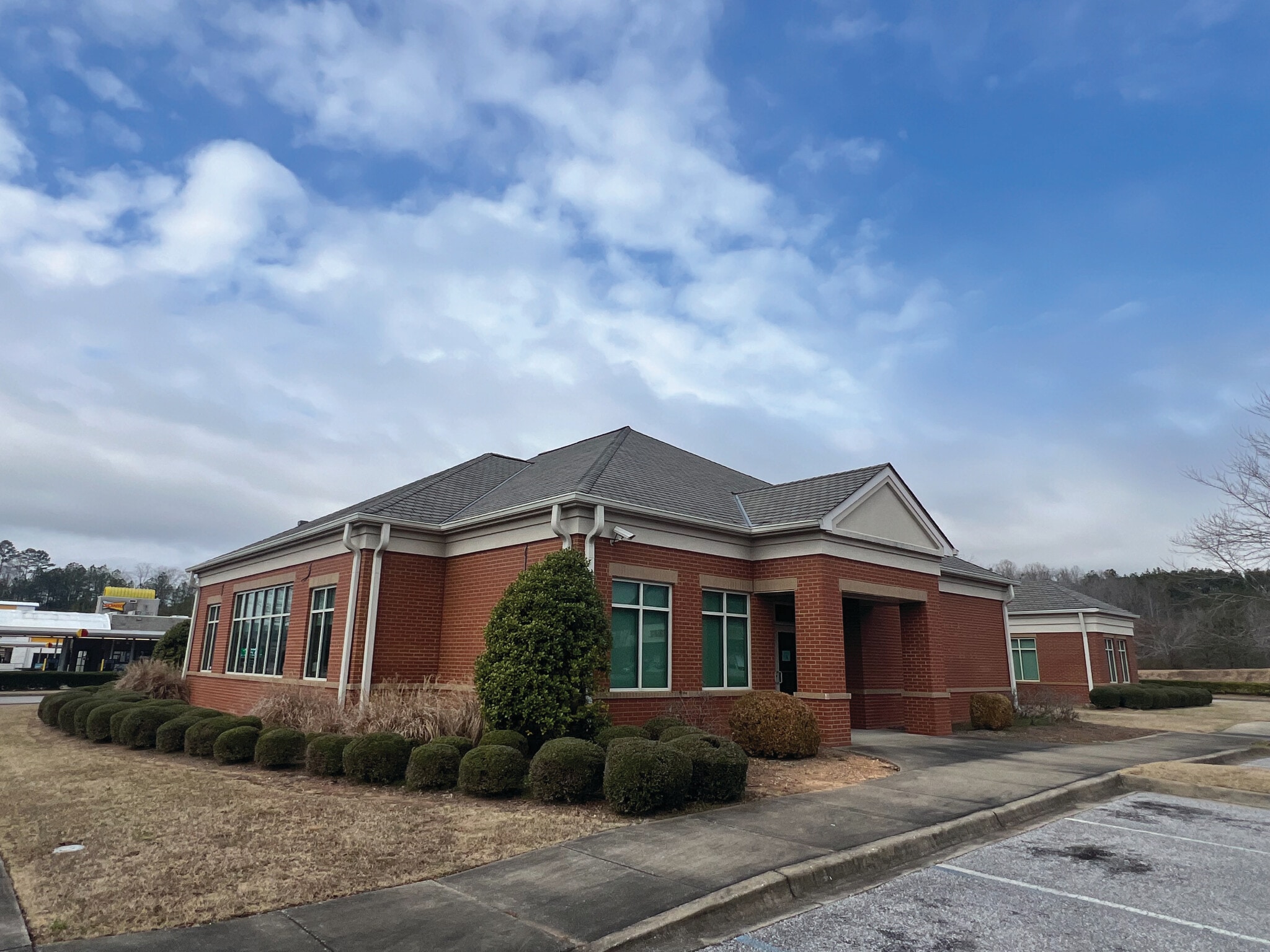 104 Chelsea Pointe Dr, Chelsea, AL for lease Primary Photo- Image 1 of 3