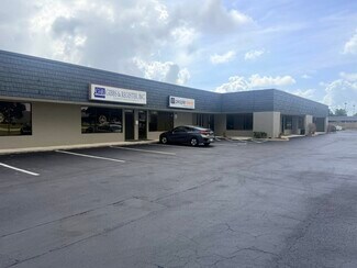 Plus de détails pour 725-765 S Apollo Blvd, Melbourne, FL - Bureau/Commerce de détail à louer