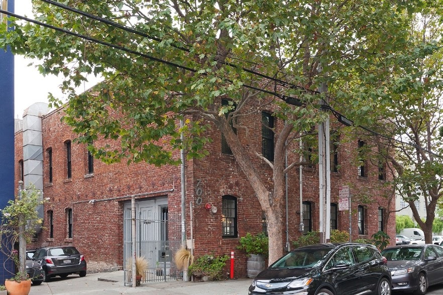 3001 19th St, San Francisco, CA for lease - Building Photo - Image 2 of 7