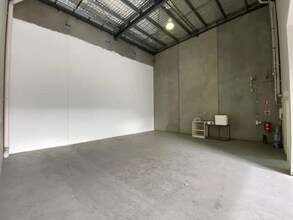 15 Thackray Rd, Port Melbourne à louer Photo intérieure- Image 2 de 4