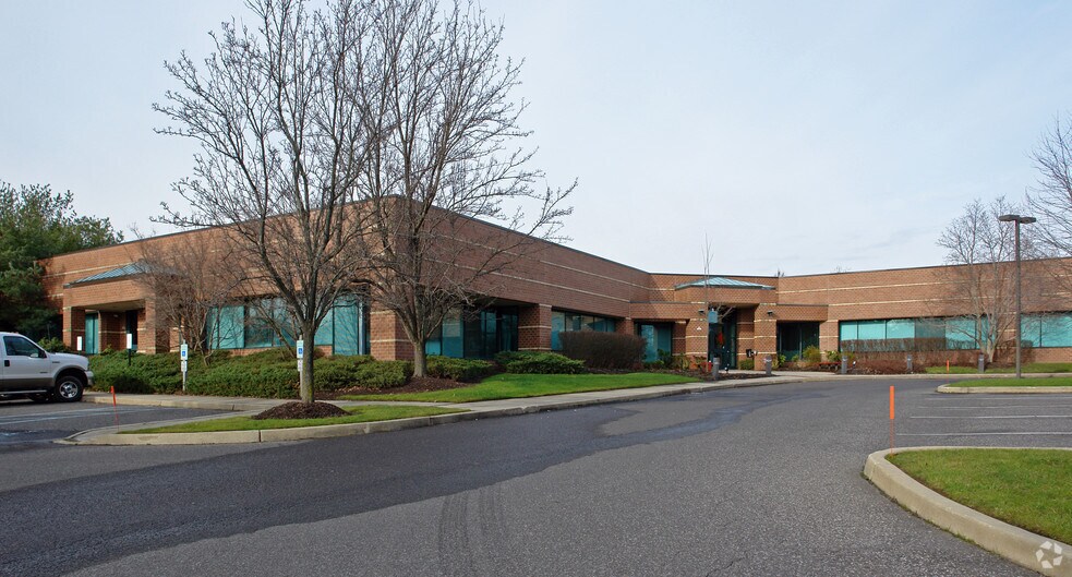 1101 Laurel Oak Rd, Voorhees, NJ à louer - Photo du bâtiment - Image 2 de 17