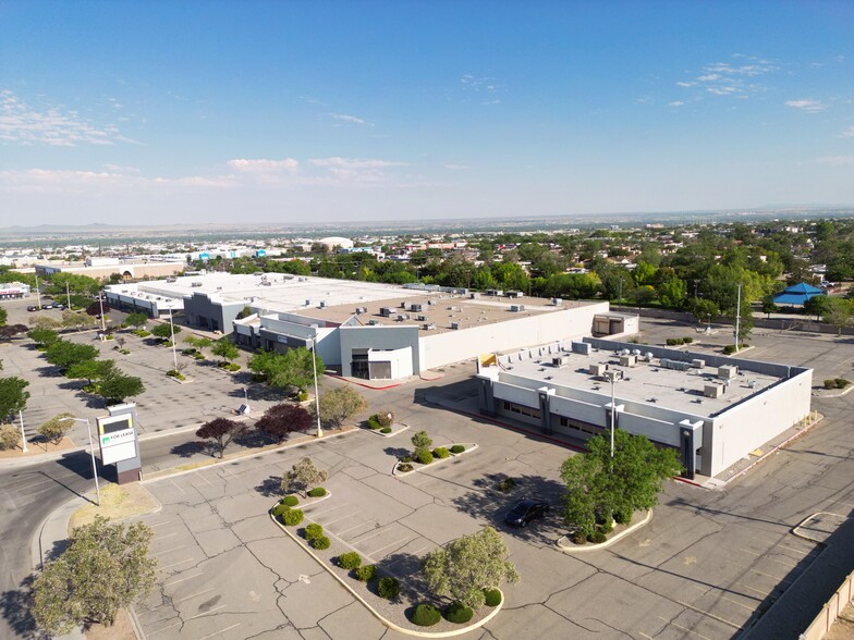 3621-3901 Menaul NE, Albuquerque, NM for lease - Building Photo - Image 3 of 30