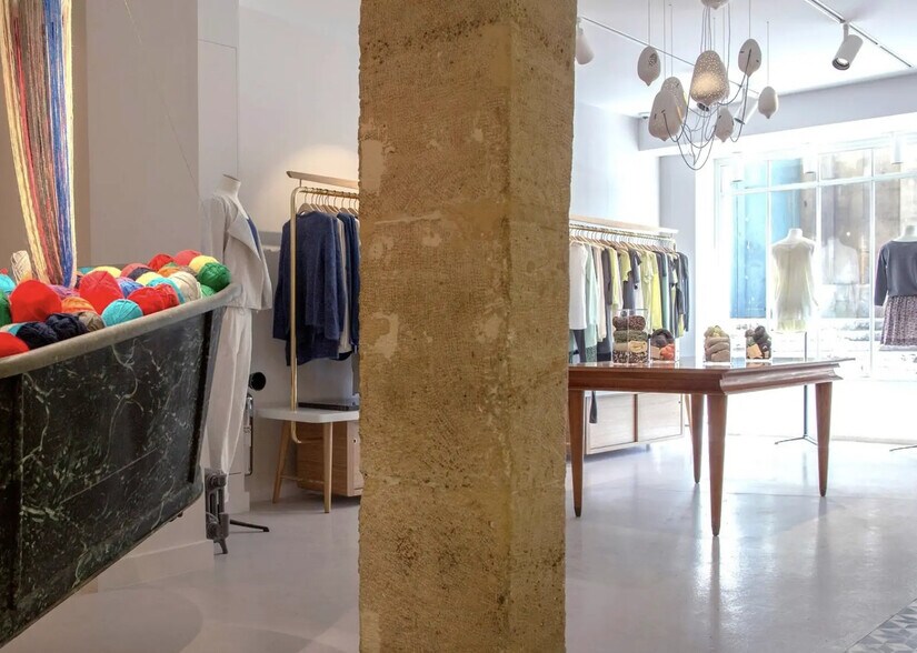 27 Rue Beaurepaire, Paris for lease - Building Photo - Image 3 of 6