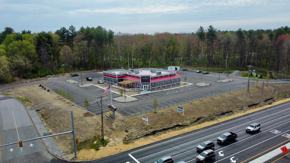 256 Lowell Rd, Hudson, NH à louer - Photo du bâtiment - Image 2 de 8