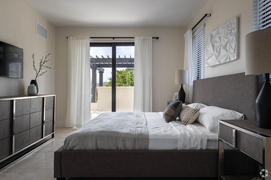 1091 Galiano St, Coral Gables, FL à vendre - Photo intérieure - Image 2 de 44