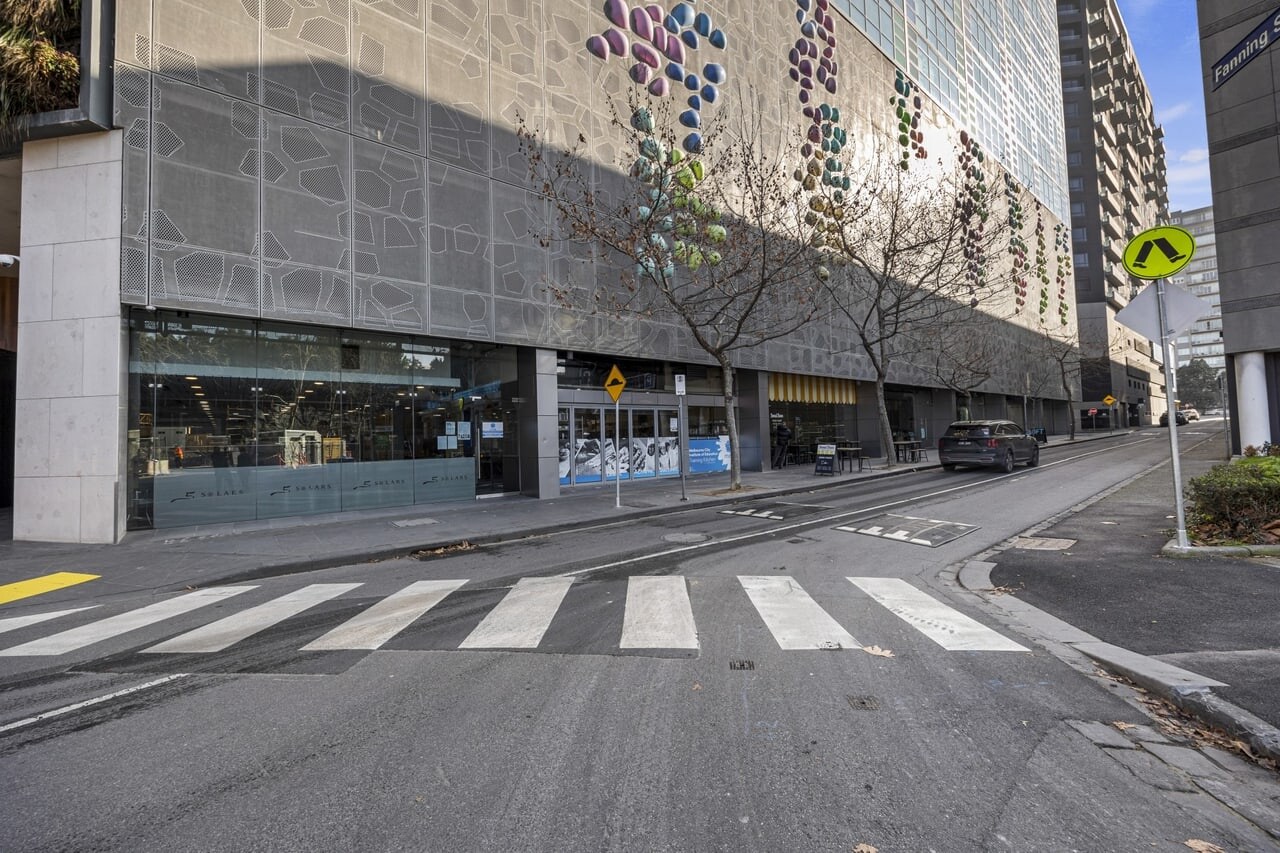 28-30 Fanning St, Southbank for lease Primary Photo- Image 1 of 2