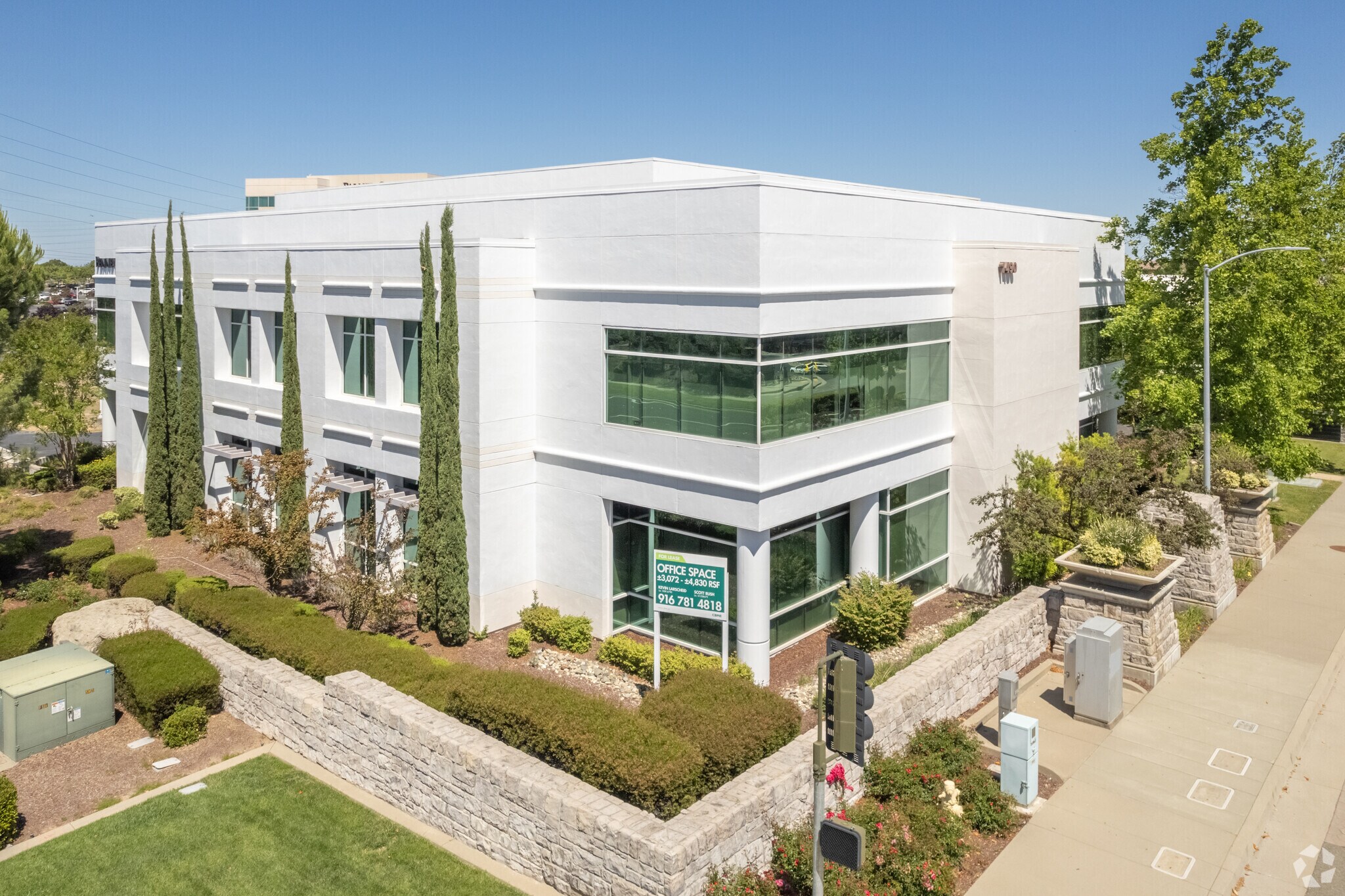 1490 Stone Point Dr, Roseville, CA for lease Primary Photo- Image 1 of 6