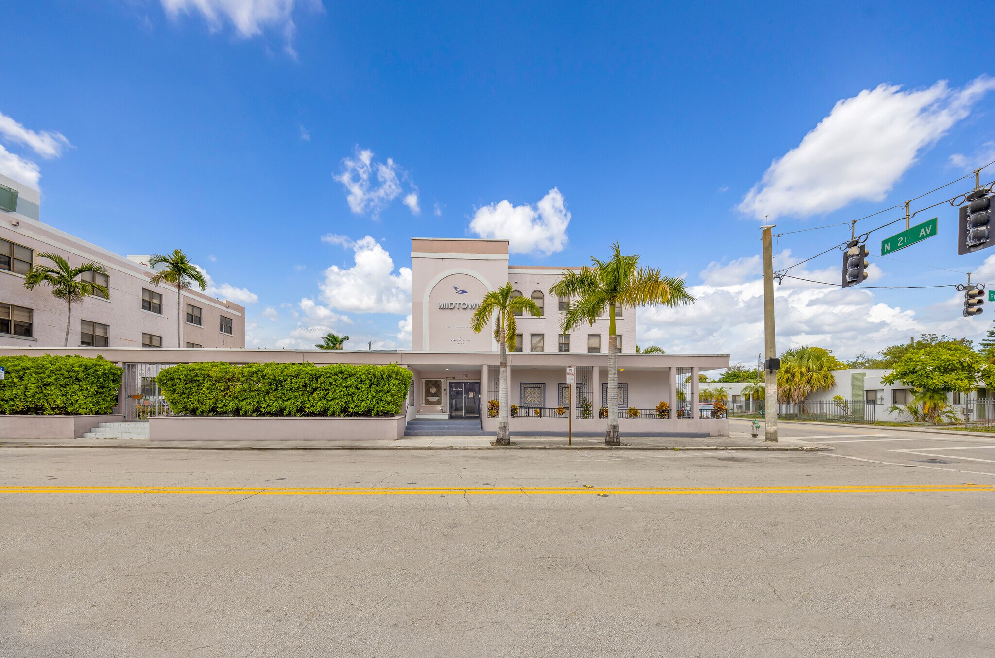 2001 Polk St, Hollywood, FL à vendre Photo du bâtiment- Image 1 de 29