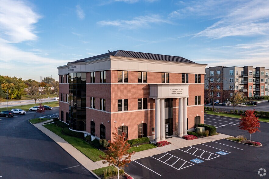 1145 N Arlington Heights Rd, Itasca, IL à louer - Photo du bâtiment - Image 3 de 5