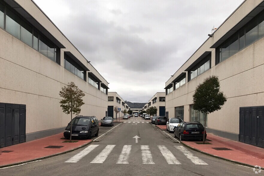 Calle Ferrocarril, 16, Meco, Madrid à vendre - Photo du bâtiment - Image 3 de 4