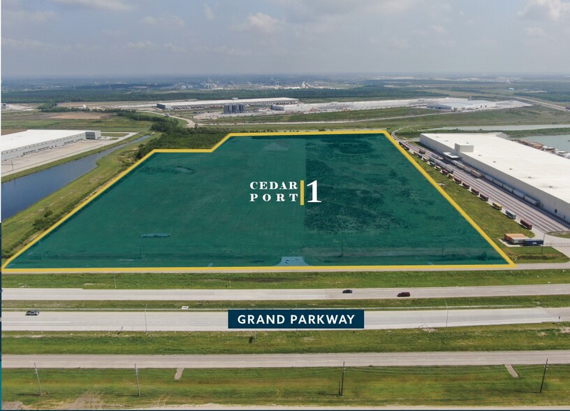 4900 E Grand Pky, Baytown, TX for lease - Aerial - Image 2 of 2