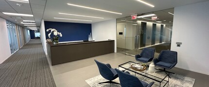 2050 W Sam Houston Pky S, Houston, TX for lease Interior Photo- Image 2 of 6