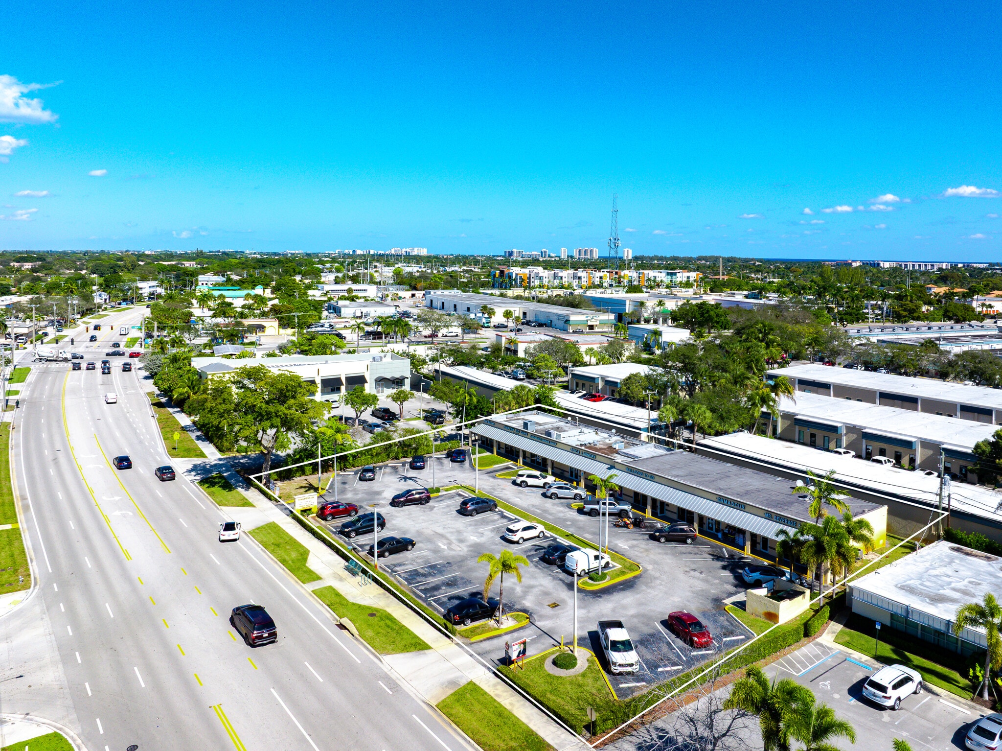 1920 NW Boca Raton Blvd, Boca Raton, FL for lease Primary Photo- Image 1 of 13