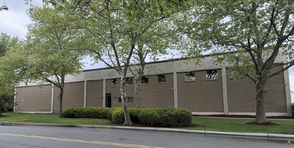 1 Aquarium Dr, Secaucus, NJ for lease Interior Photo- Image 1 of 2