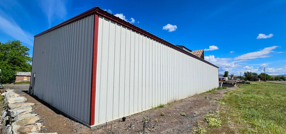 30 S Commercial St, Cambridge, ID à vendre - Photo du bâtiment - Image 3 de 11