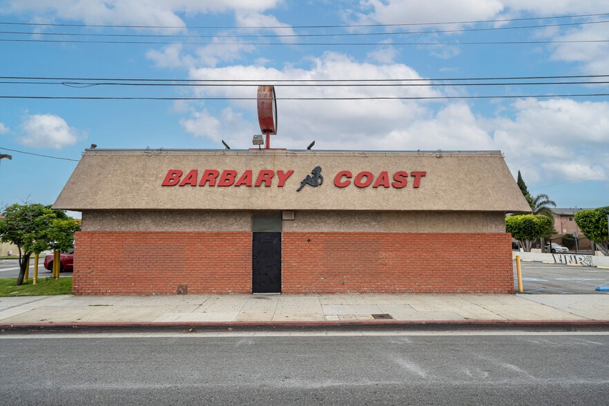 14318 Western ave, Gardena, CA for sale - Primary Photo - Image 2 of 17
