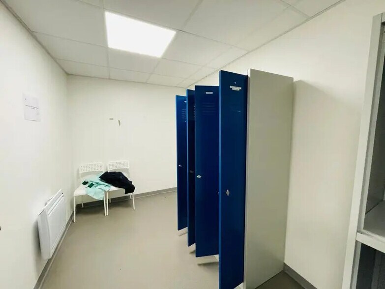 Flex in Boulogne-Billancourt for lease - Interior Photo - Image 3 of 4
