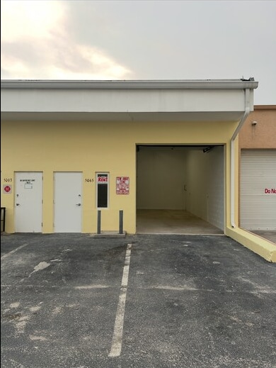 5063 NE 12th Ter, Oakland Park, FL for lease Primary Photo- Image 1 of 8