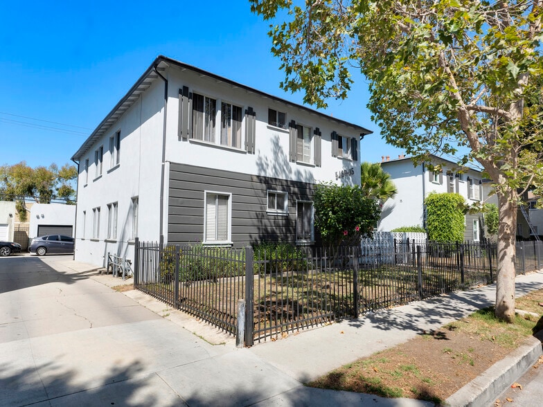 5439 Kinston Ave, Culver City, CA à vendre - Photo du bâtiment - Image 2 de 16