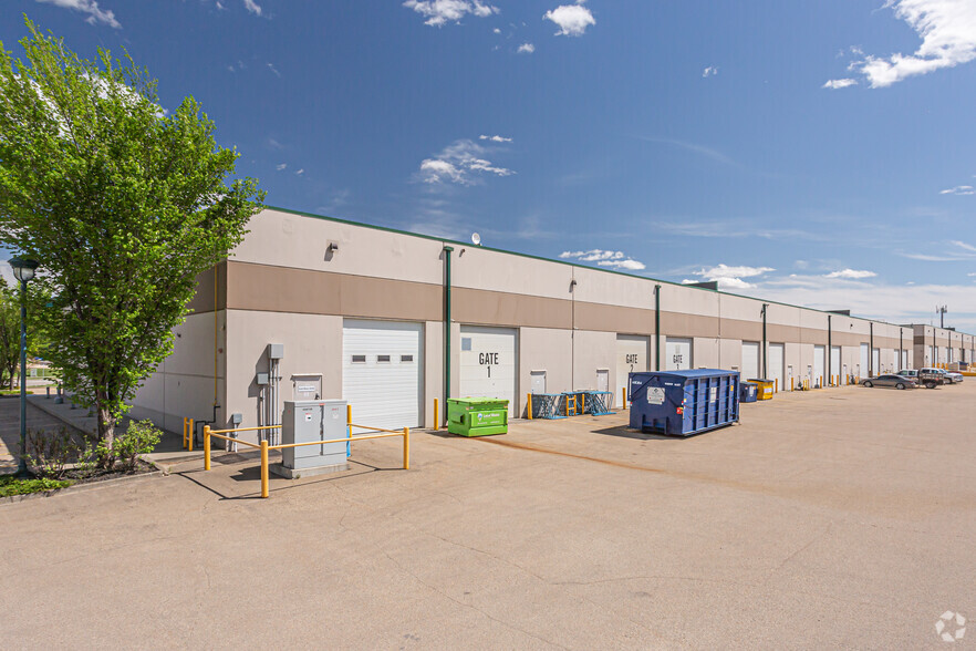 11454-11486 Winterburn Rd NW, Edmonton, AB for lease - Building Photo - Image 3 of 3