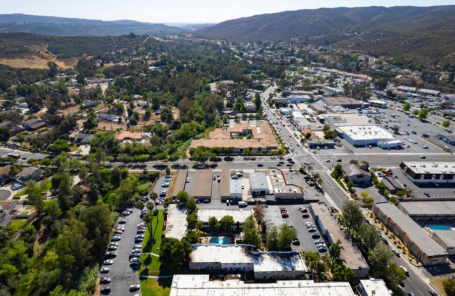 12425 Oak Knoll Rd, Poway, CA for sale - Building Photo - Image 3 of 22