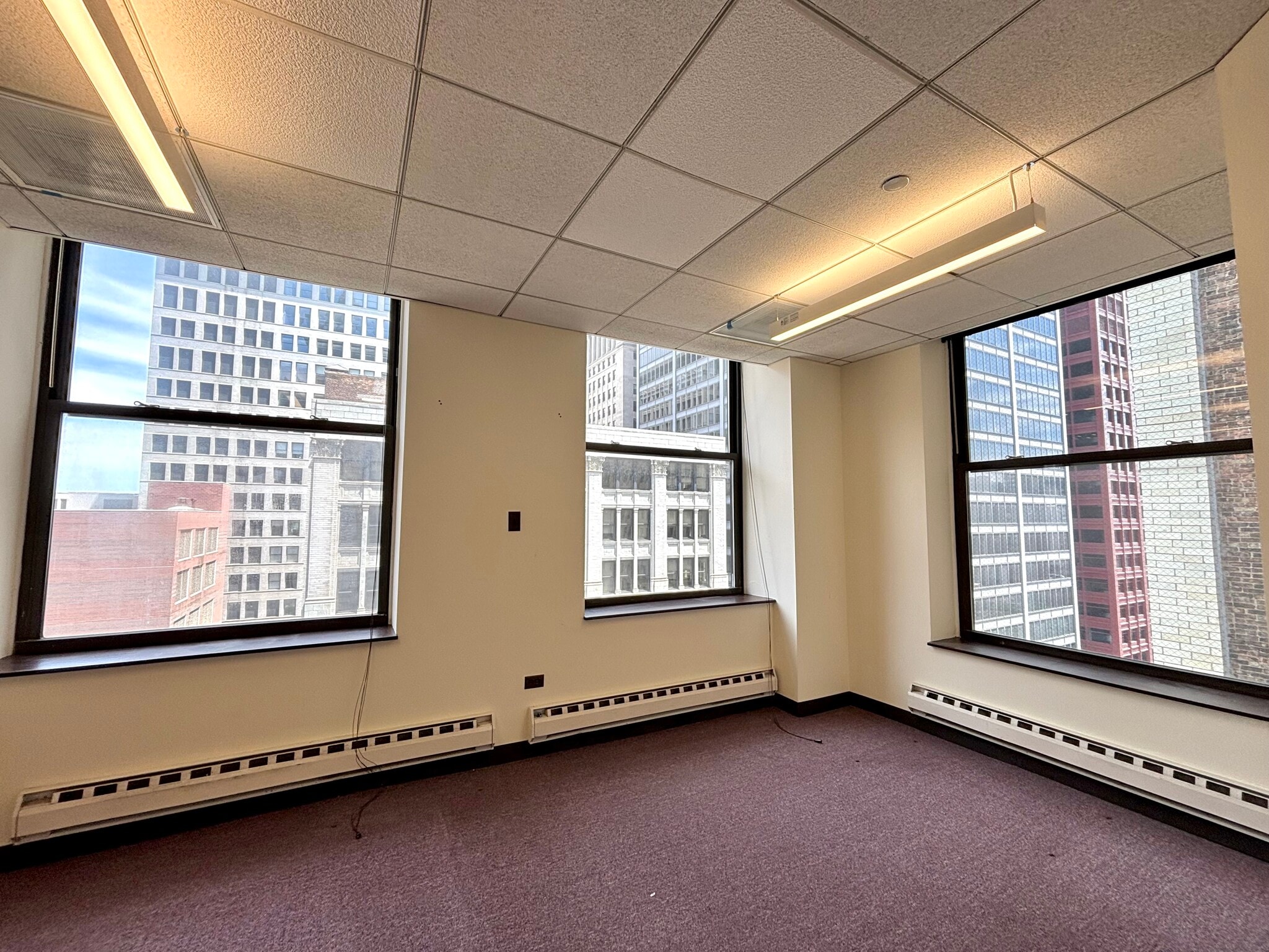 228 S Wabash Ave, Chicago, IL for lease Interior Photo- Image 1 of 4