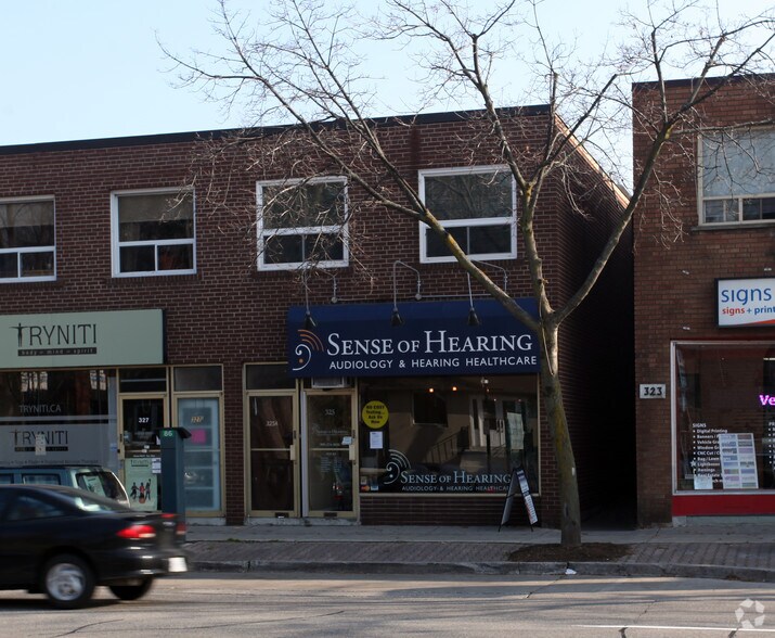 325-331 Lakeshore Rd E, Mississauga, ON for sale - Primary Photo - Image 1 of 1