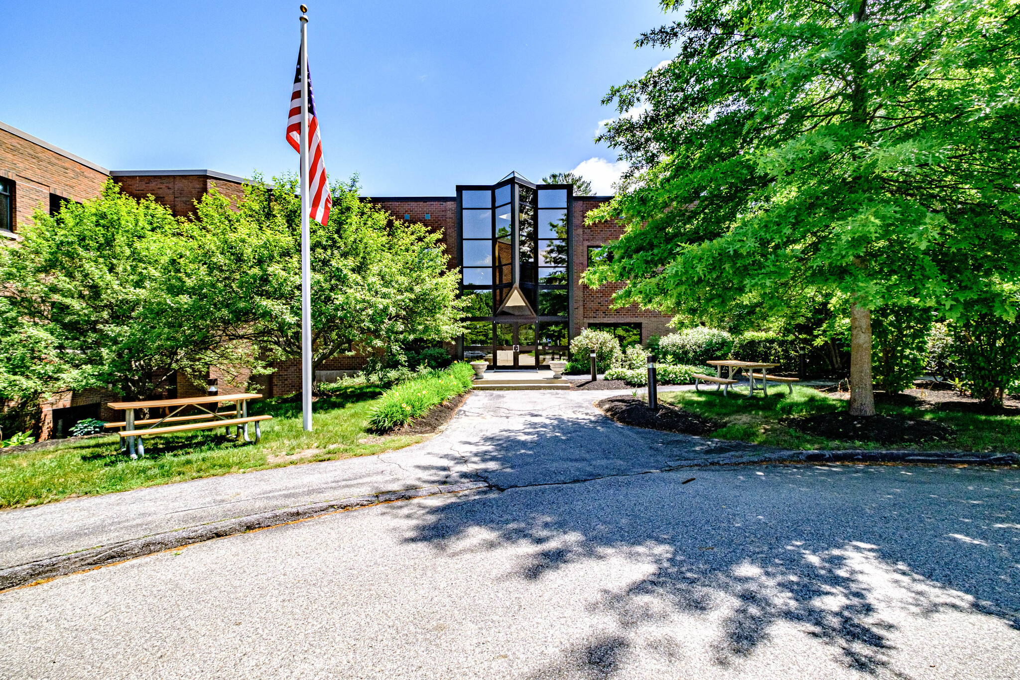 41 Hutchins Dr, Portland, ME for lease Building Photo- Image 1 of 8