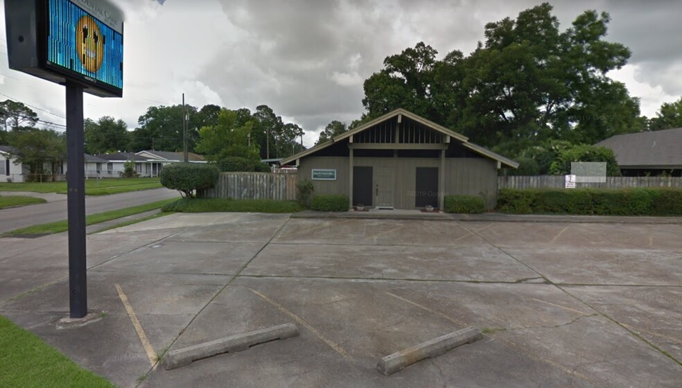 4001 Louisiana Ave, Lake Charles, LA à louer - Photo du bâtiment - Image 1 de 7