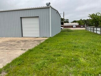Plus de détails pour 1307 W Main St, La Porte, TX - Commerce de détail à vendre